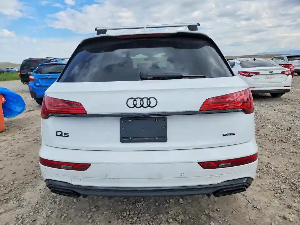 WA1EAAFYXN2057379 2022 AUDI Q5-5