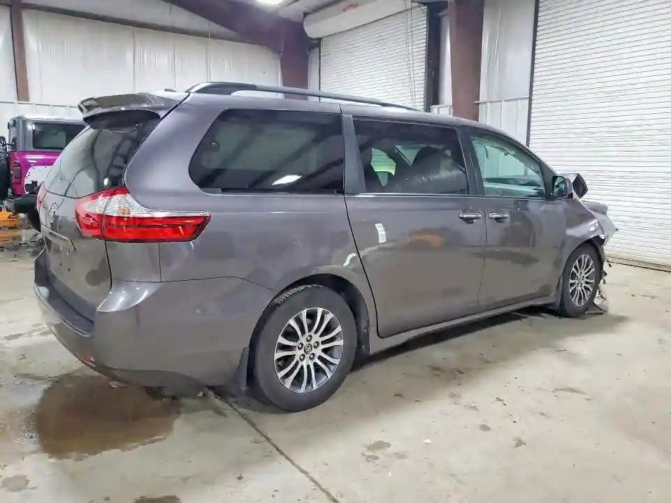 5TDYZ3DC0KS987651 2019 TOYOTA SIENNA-2