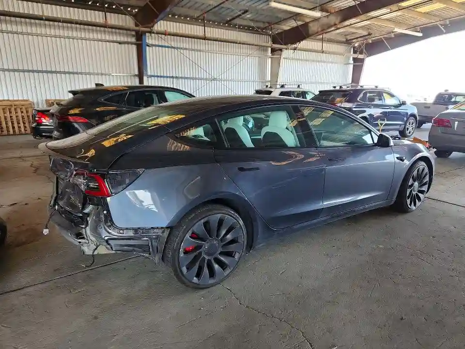 5YJ3E1EC2NF293397 2022 TESLA MODEL 3-2