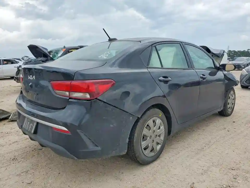 3KPA24AD8NE432289 2022 KIA RIO-2