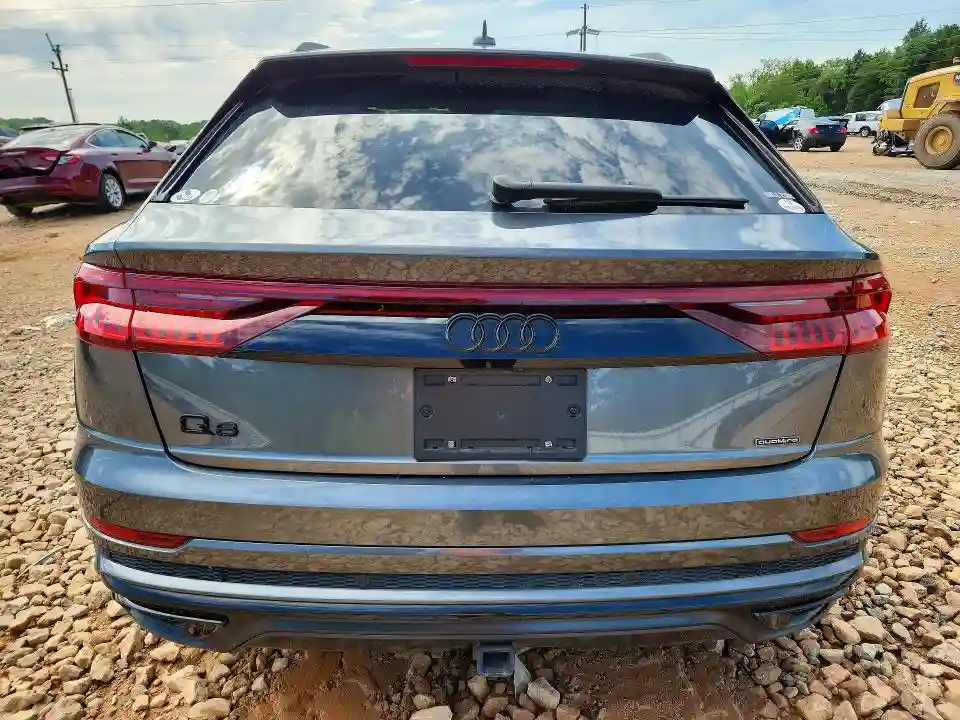 WA1FVBF17PD048387 2023 AUDI Q8-5