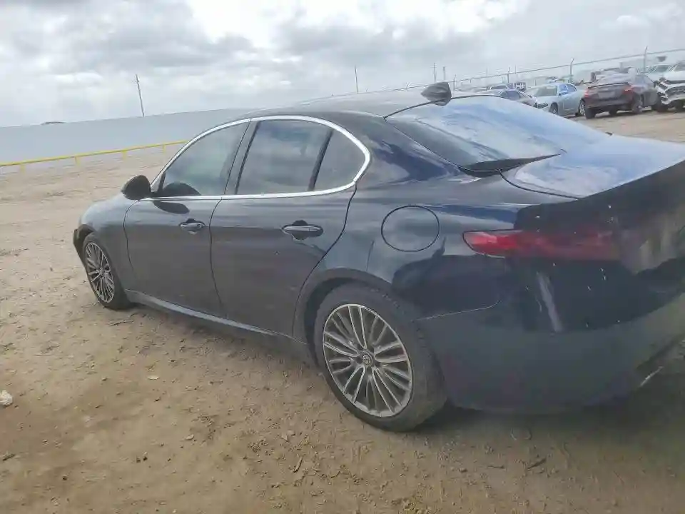 ZARFAMBN3K7621594 2019 ALFA ROMEO GIULIA-1
