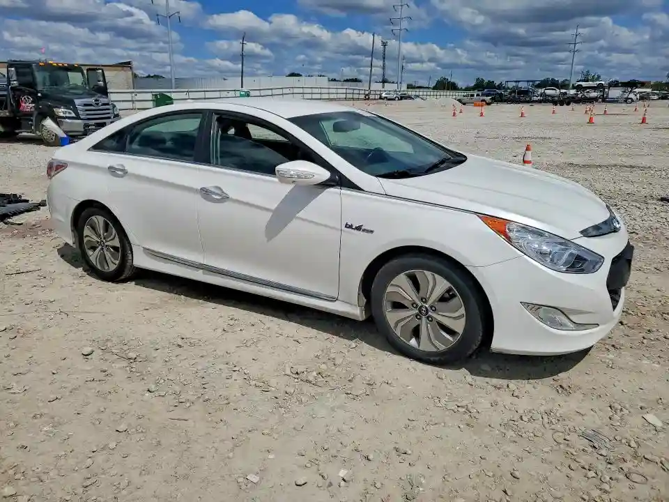 KMHEC4A48DA091844 2013 HYUNDAI SONATA-3