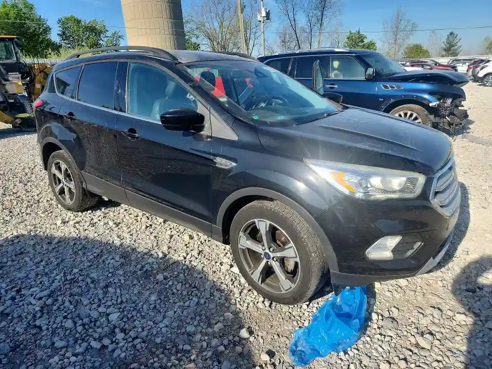 1FMCU0HD7JUB09215 2018 FORD ESCAPE-3