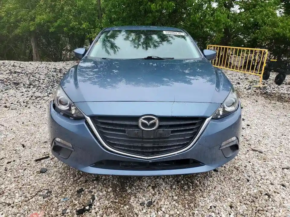 3MZBM1U74FM189748 2015 MAZDA 3-4