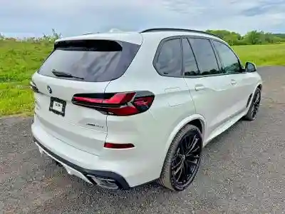 5UX23EU05R9T11163 2024 BMW X5-2