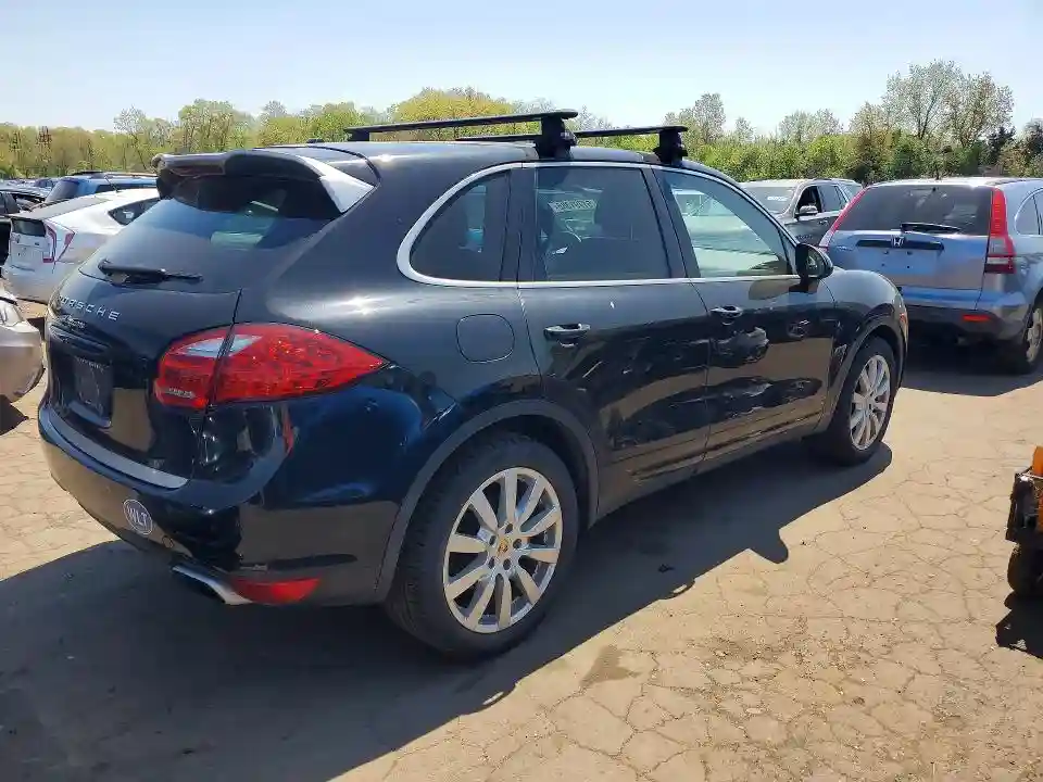 WP1AA2A29ELA90248 2014 PORSCHE CAYENNE-2