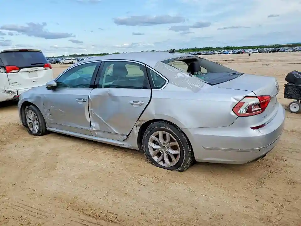 1VWAS7A3XGC014882 2016 VOLKSWAGEN PASSAT-1