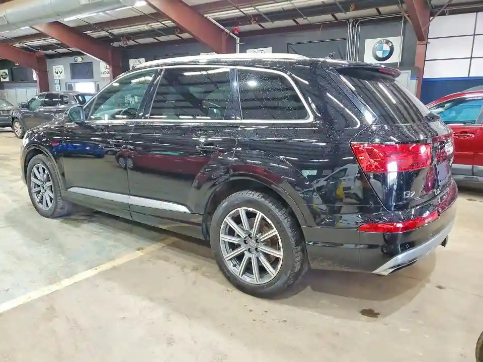 WA1LAAF72JD027905 2018 AUDI Q7-1