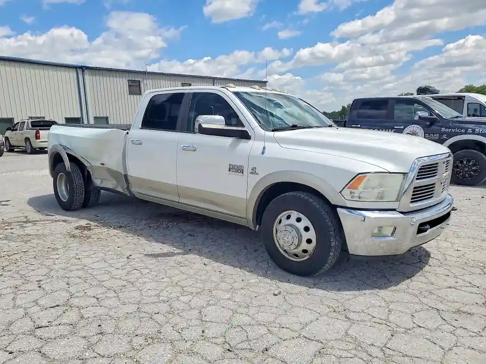 3D73M4CL8BG569956 2011 DODGE RAM 3500-3