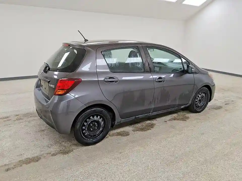 VNKKTUD35FA042301 2015 TOYOTA YARIS-2