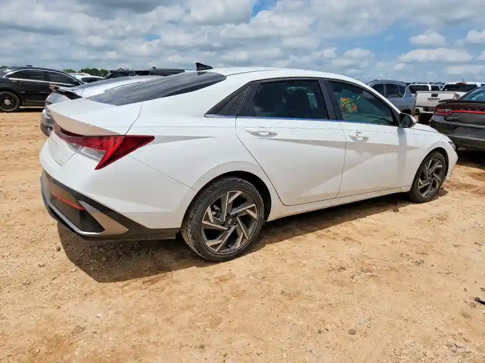 KMHLS4DG9SU939810 2025 HYUNDAI ELANTRA-2