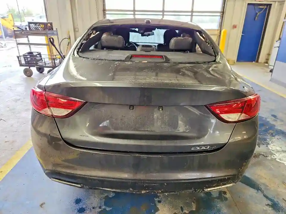 1C3CCCBB5FN565882 2015 CHRYSLER 200-5