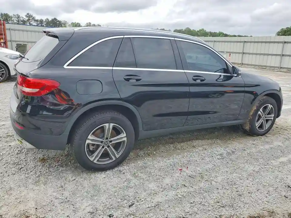 WDC0G4JBXHF258127 2017 MERCEDES-BENZ GLC-CLASS-2
