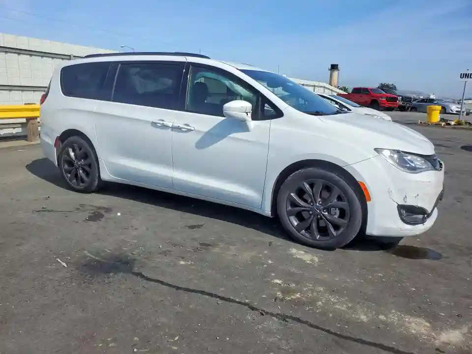 2C4RC1FG7LR192858 2020 CHRYSLER PACIFICA-3