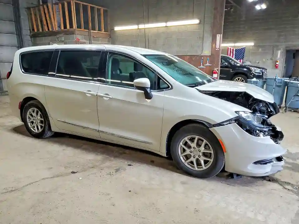 2C4RC1CG1HR665570 2017 CHRYSLER PACIFICA-3
