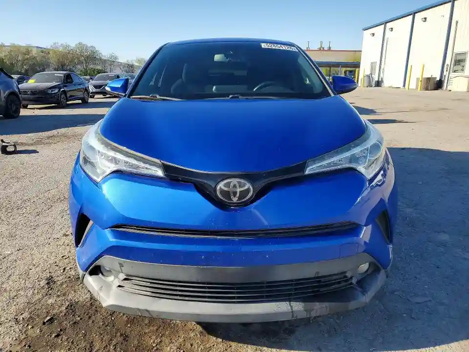 NMTKHMBX2JR009296 2018 TOYOTA C-HR-4