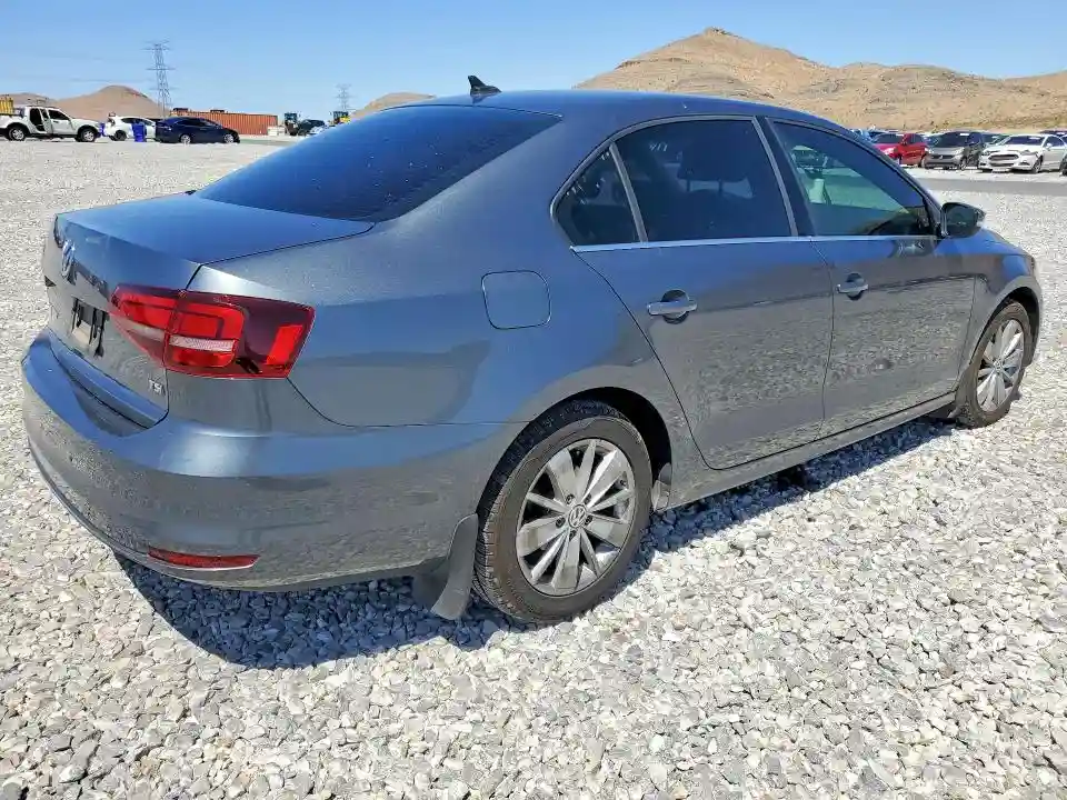 3VWD67AJ8GM318758 2016 VOLKSWAGEN JETTA-2