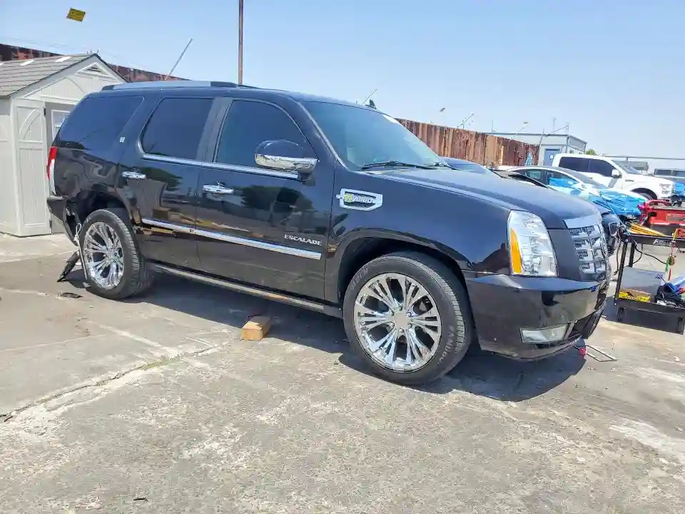 1GYS3EEJ4BR231670 2011 CADILLAC ESCALADE-3