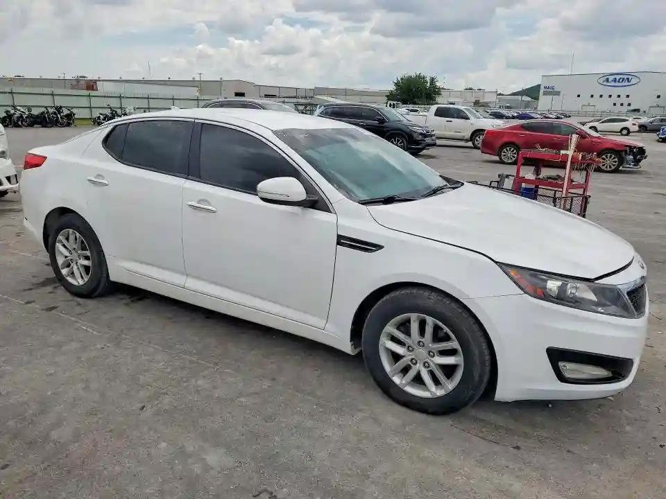 KNAGM4A78D5382533 2013 KIA OPTIMA-3