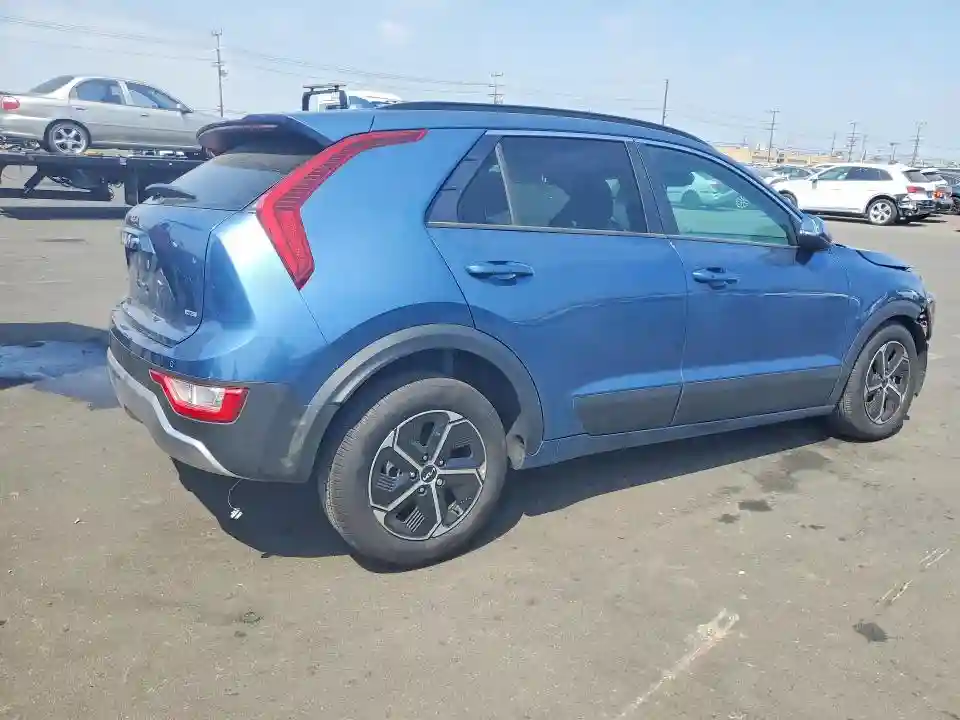 KNDCR3LE2S5306974 2025 KIA NIRO-2