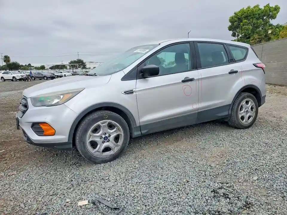 1FMCU0F78JUB84213 2018 FORD ESCAPE-0