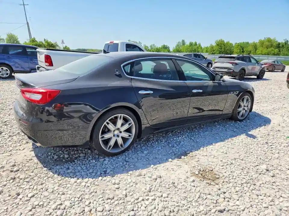 ZAM56YRL6J1260006 2018 MASERATI QUATTROPOR-2