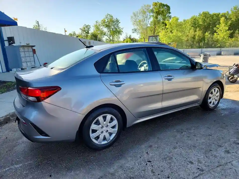 3KPA24AD5NE461152 2022 KIA RIO-2