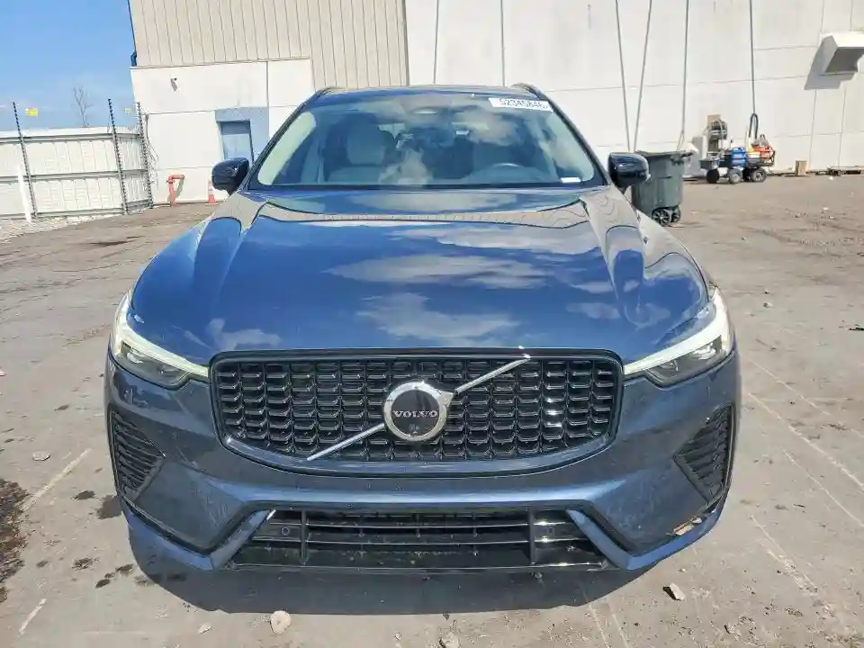 YV4M12RCXS1225401 2025 VOLVO XC60-4