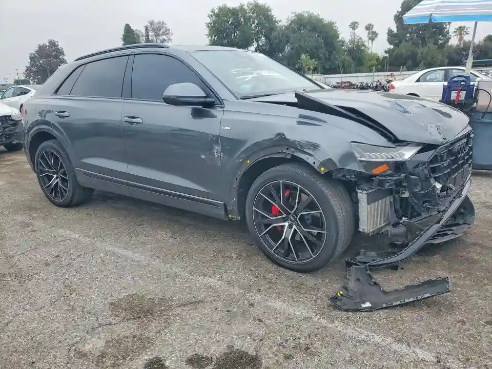 WA1FVAF16MD029884 2021 AUDI Q8-3