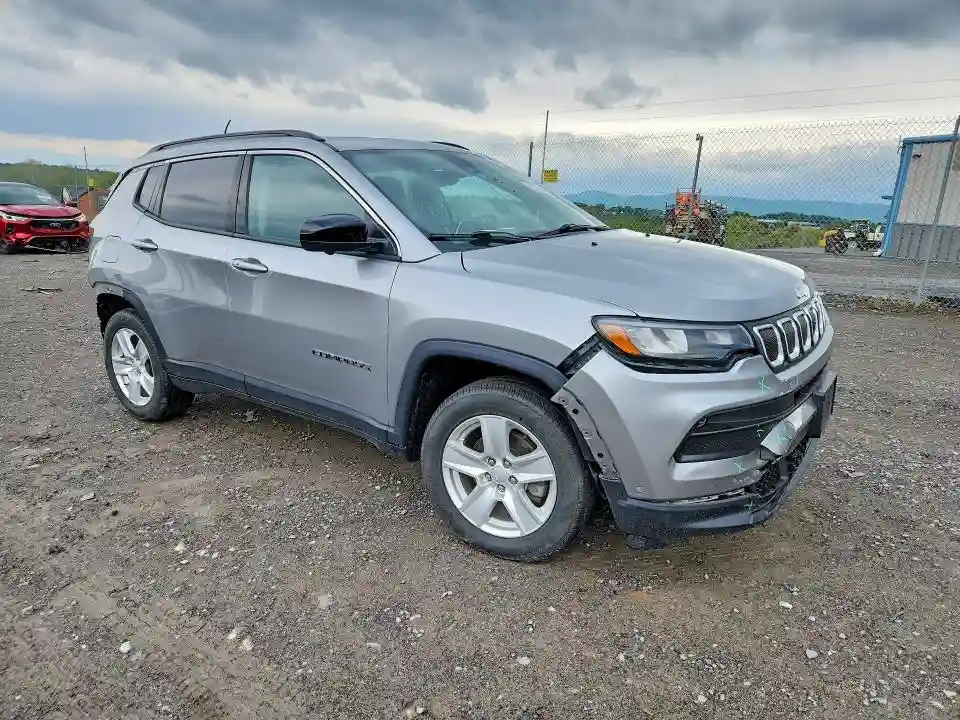 3C4NJDBB9NT111455 2022 JEEP COMPASS-3
