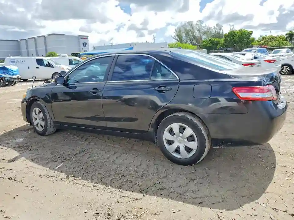 4T1BF3EK0BU190585 2011 TOYOTA CAMRY-1