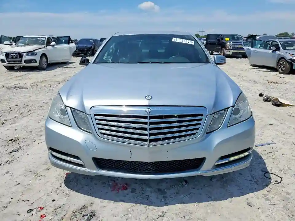 WDDHF8JB9DA725294 2013 MERCEDES-BENZ E-CLASS-4