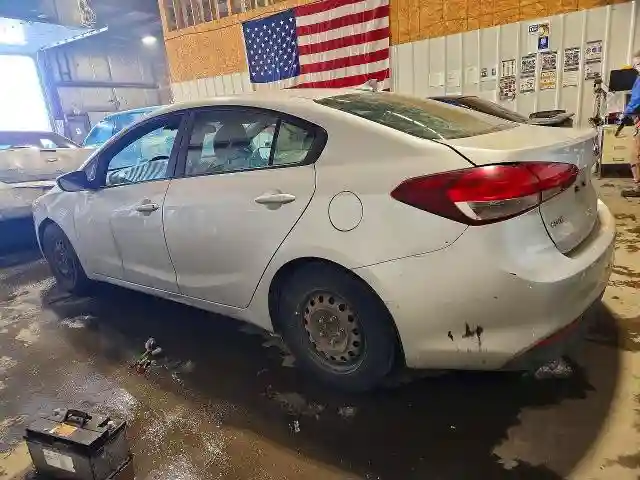 3KPFK4A77JE209641 2018 KIA FORTE-1