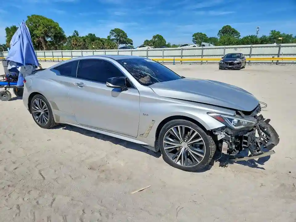JN1EV7EL7HM552458 2017 INFINITI Q60-3