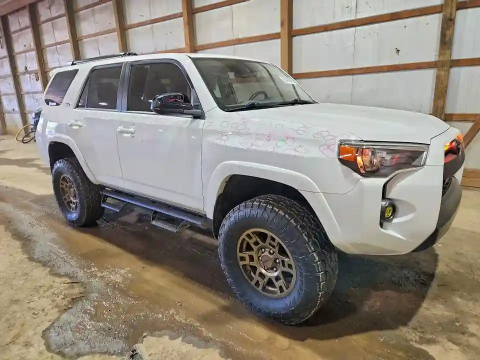 JTEMU5JR3M5962359 2021 TOYOTA 4RUNNER-3