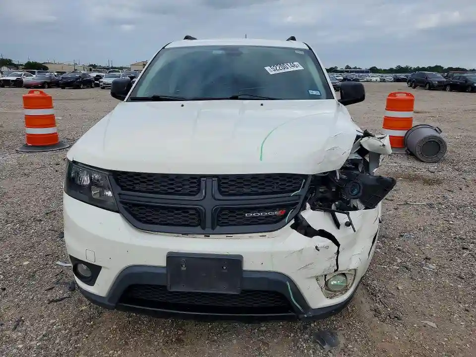 3C4PDCBB1KT687093 2019 DODGE JOURNEY-4