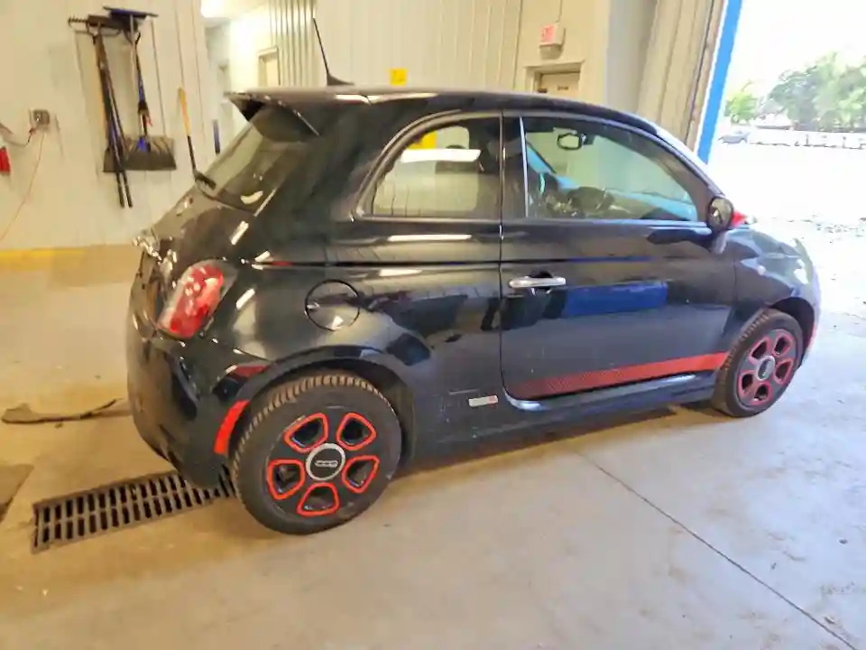 3C3CFFGE6GT125716 2016 FIAT 500-2