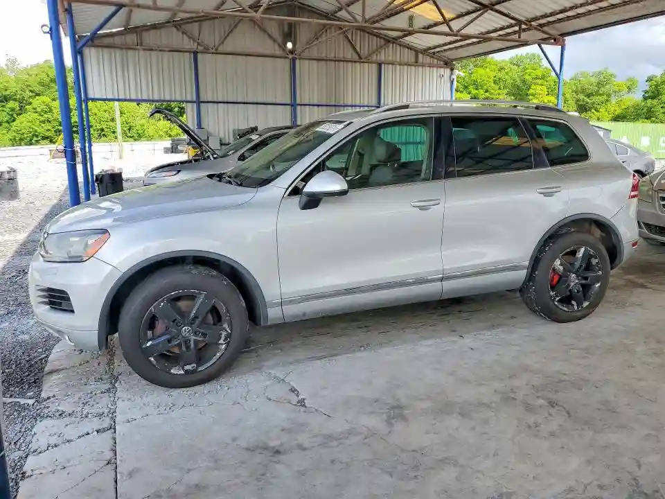 WVGFK9BP6CD005330 2012 VOLKSWAGEN TOUAREG-0