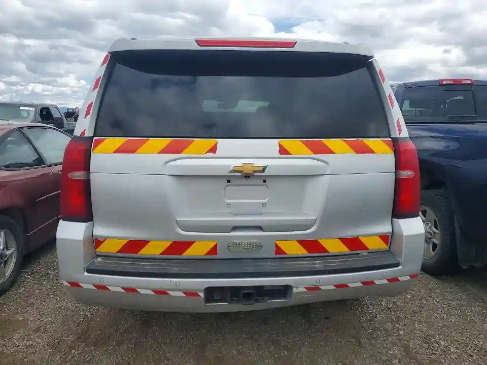 1GNSKHKC8JR386647 2018 CHEVROLET SUBURBAN-5