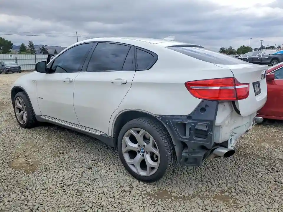 5UXFG2C50E0C45687 2014 BMW X6-1