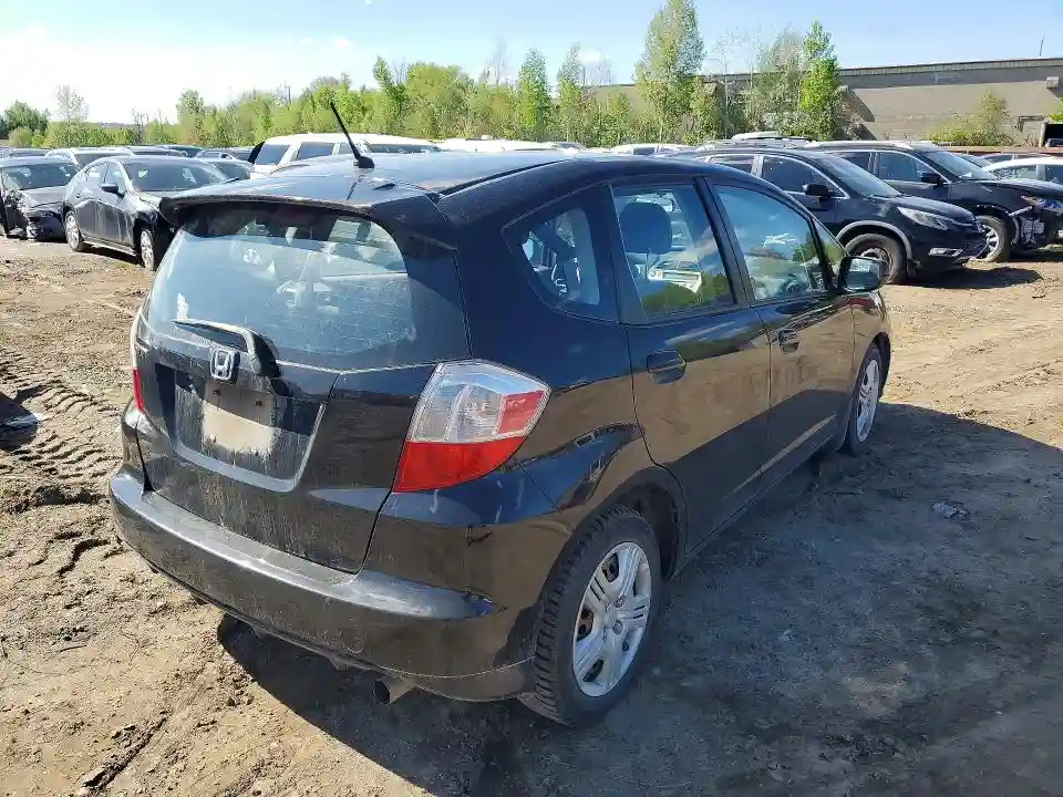 LUCGE8H56C3004034 2012 HONDA FIT-2