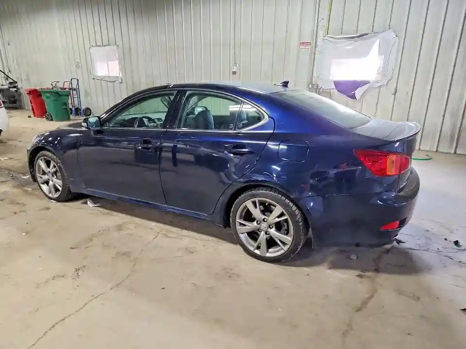 JTHBE5C21A5024279 2010 LEXUS IS-1