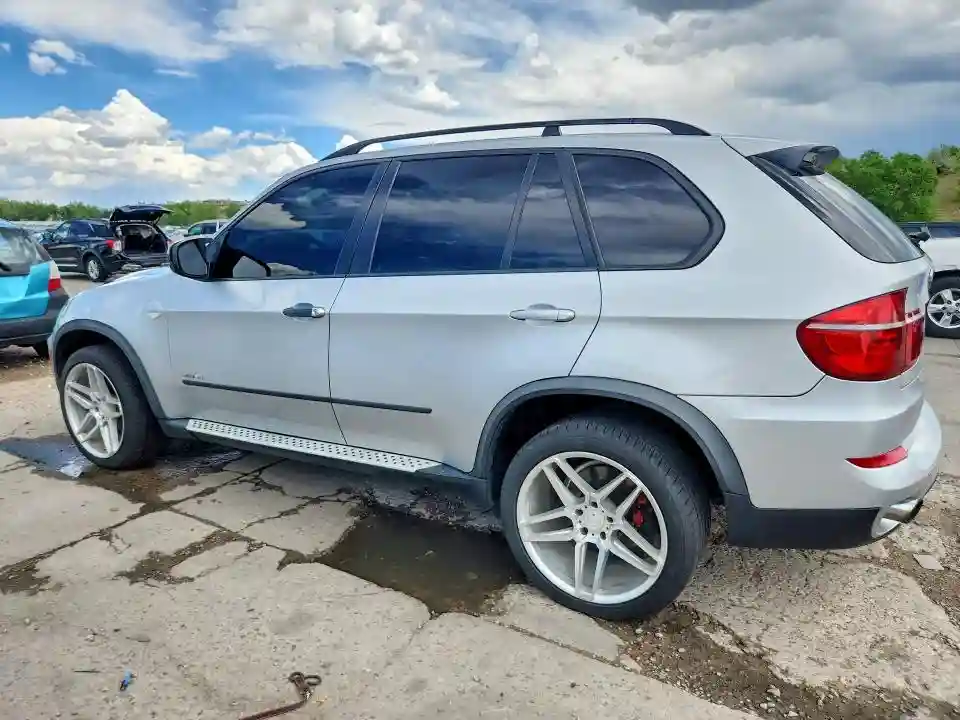 5UXZV4C51BL416338 2011 BMW X5-1