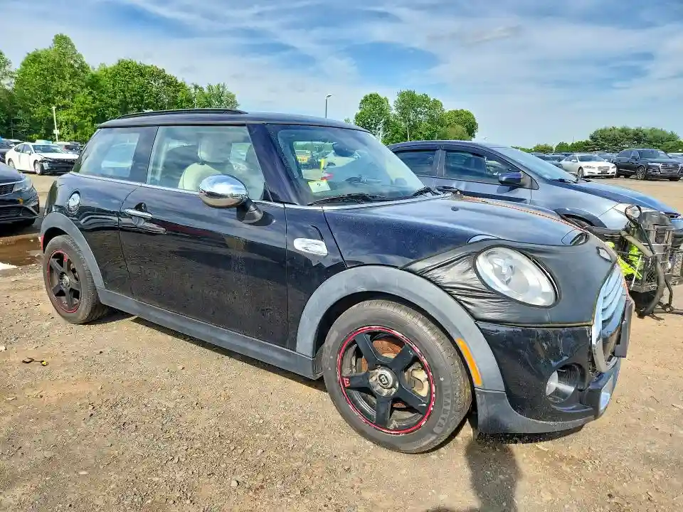 WMWXP7C31H2A45988 2017 MINI COOPER-3