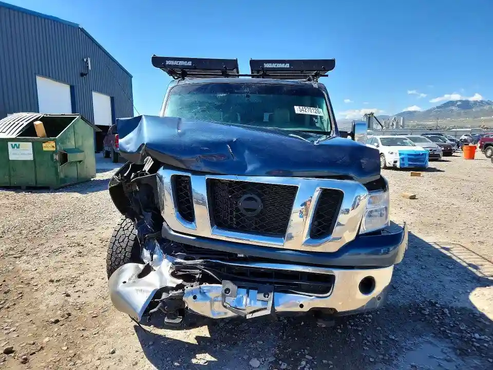5BZAF0AA8DN201972 2013 NISSAN NV-4