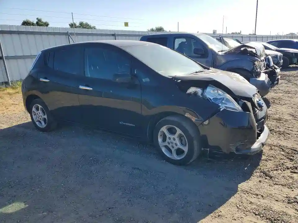 1N4AZ0CP1DC415390 2013 NISSAN LEAF-3