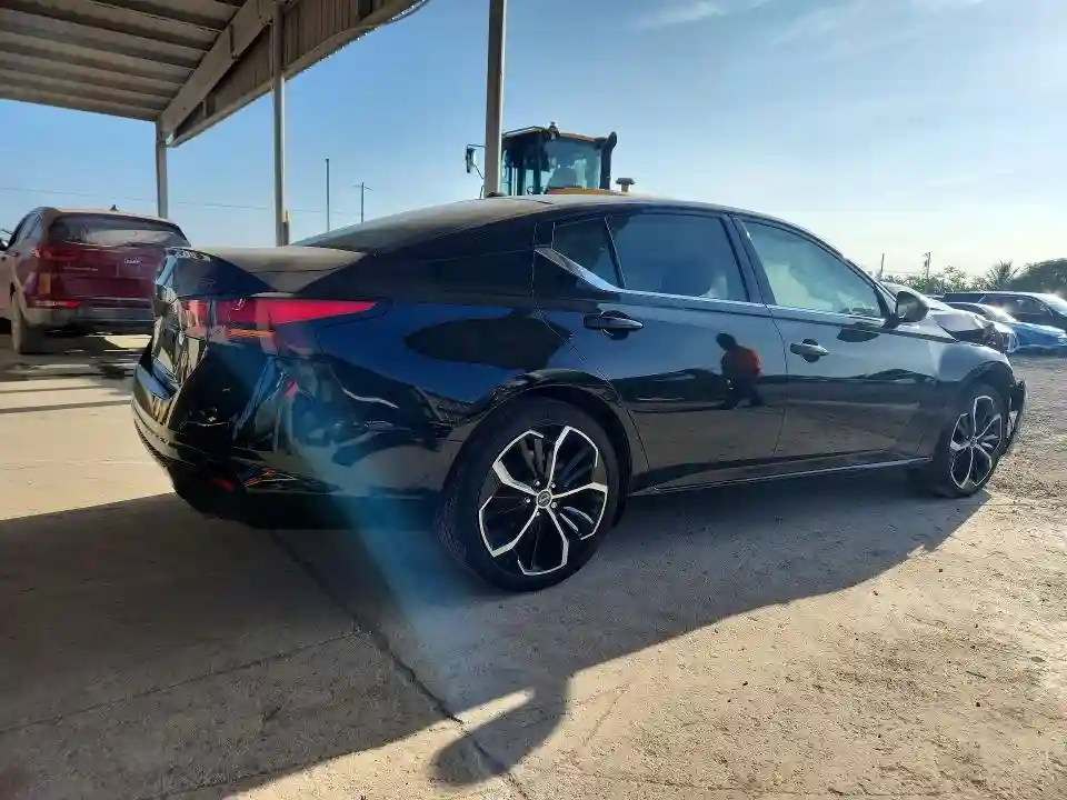 1N4BL4CV5SN302653 2025 NISSAN ALTIMA-2