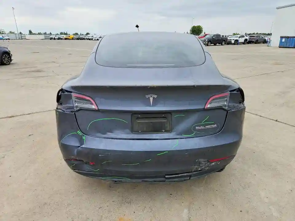 5YJ3E1ECXPF511170 2023 TESLA MODEL 3-5