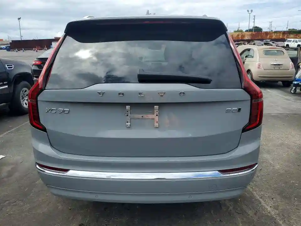 YV4M12JB7S1390857 2025 VOLVO XC90-5